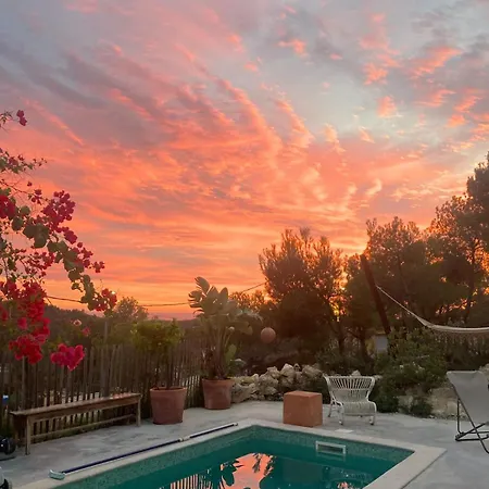 Villa Huset Pa Toppen Canyelles (Catalonia)